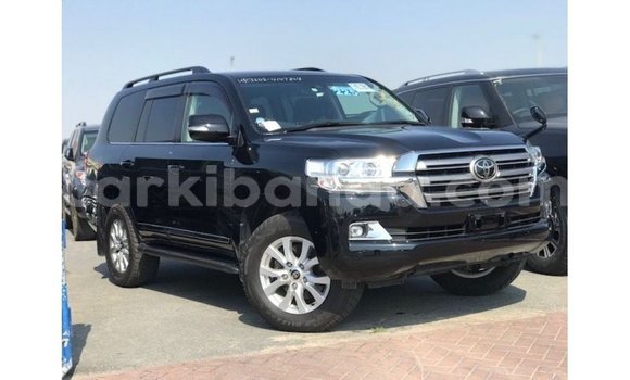 Gura Imported Toyota Land Cruiser Black Imodoka i Import - Dubai mu Uganda Gura Imported Toyota Land Cruiser Black Imodoka i Import - Dubai mu Uganda