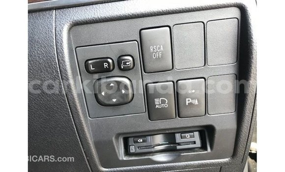 Gura Imported Toyota Land Cruiser Black Imodoka i Import - Dubai mu Uganda Gura Imported Toyota Land Cruiser Black Imodoka i Import - Dubai mu Uganda