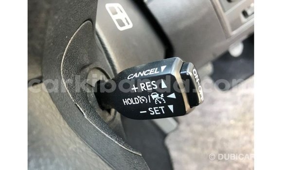 Gura Imported Toyota Land Cruiser Black Imodoka i Import - Dubai mu Uganda Gura Imported Toyota Land Cruiser Black Imodoka i Import - Dubai mu Uganda