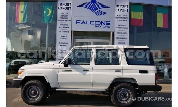 Buy Import Toyota Land Cruiser White Car in Import - Dubai in Uganda Buy Import Toyota Land Cruiser White Car in Import - Dubai in Uganda