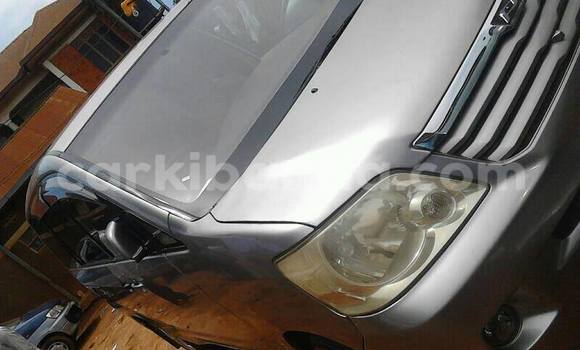 Gura Yakoze Toyota Noah Silver Imodoka i Kampala mu Uganda Gura Yakoze Toyota Noah Silver Imodoka i Kampala mu Uganda