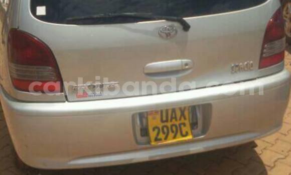Gura Yakoze Toyota Spacio Silver Imodoka i Kampala mu Uganda Gura Yakoze Toyota Spacio Silver Imodoka i Kampala mu Uganda