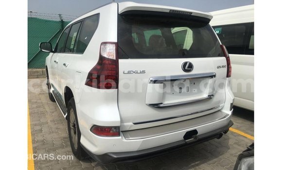Acheter Import Voiture Lexus GX Blanc à Import - Dubai, Ouganda Acheter Import Voiture Lexus GX Blanc à Import - Dubai, Ouganda