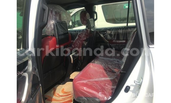 Acheter Import Voiture Lexus GX Blanc à Import - Dubai, Ouganda Acheter Import Voiture Lexus GX Blanc à Import - Dubai, Ouganda