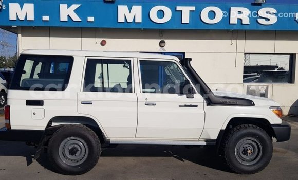 Buy Import Toyota Land Cruiser White Car in Import - Dubai in Uganda Buy Import Toyota Land Cruiser White Car in Import - Dubai in Uganda