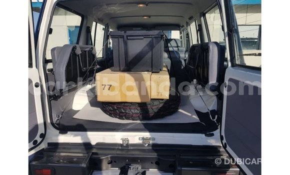Buy Import Toyota Land Cruiser White Car in Import - Dubai in Uganda Buy Import Toyota Land Cruiser White Car in Import - Dubai in Uganda