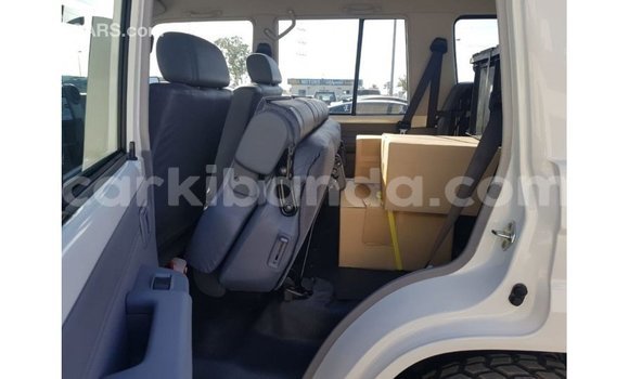 Buy Import Toyota Land Cruiser White Car in Import - Dubai in Uganda Buy Import Toyota Land Cruiser White Car in Import - Dubai in Uganda