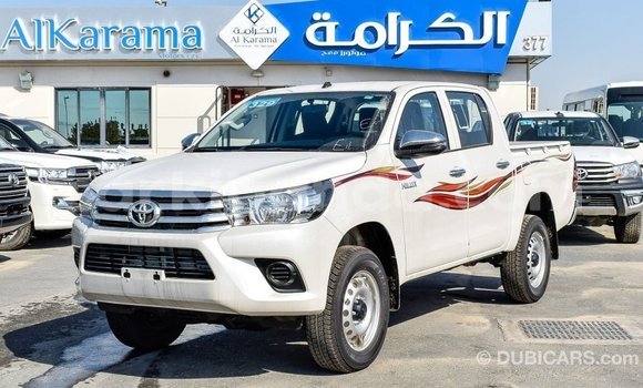 Acheter Import Voiture Toyota Hilux Blanc à Import - Dubai, Ouganda Acheter Import Voiture Toyota Hilux Blanc à Import - Dubai, Ouganda