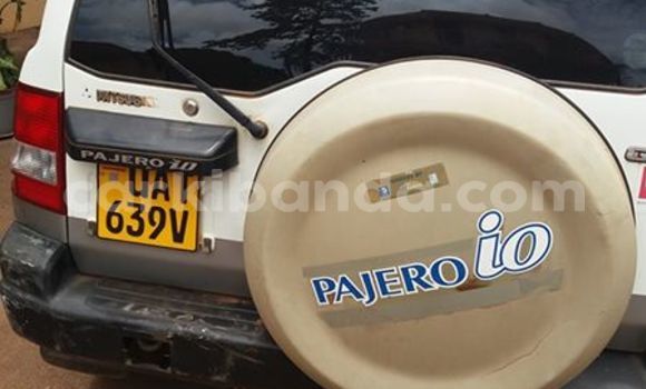 Nunua Ilio tumika Mitsubishi Pajero Nyeupe Gari ndani ya Kampala nchini Uganda Nunua Ilio tumika Mitsubishi Pajero Nyeupe Gari ndani ya Kampala nchini Uganda
