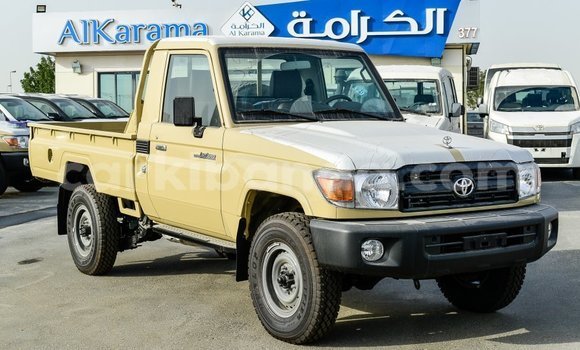 Buy Import Toyota Land Cruiser Beige Car in Import - Dubai in Uganda Buy Import Toyota Land Cruiser Beige Car in Import - Dubai in Uganda