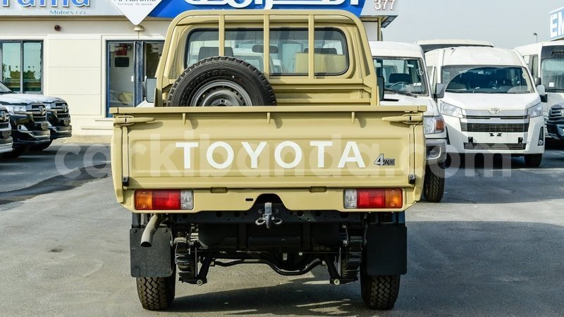 Big with watermark toyota land cruiser uganda import dubai 9887