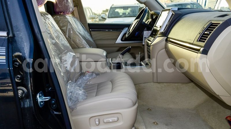 Big with watermark toyota land cruiser uganda import dubai 9889