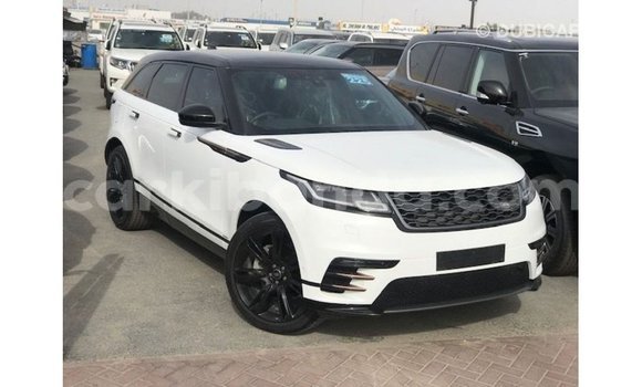 Nunua Imported Land Rover Range Rover Nyeupe Gari ndani ya Import - Dubai nchini Uganda Nunua Imported Land Rover Range Rover Nyeupe Gari ndani ya Import - Dubai nchini Uganda