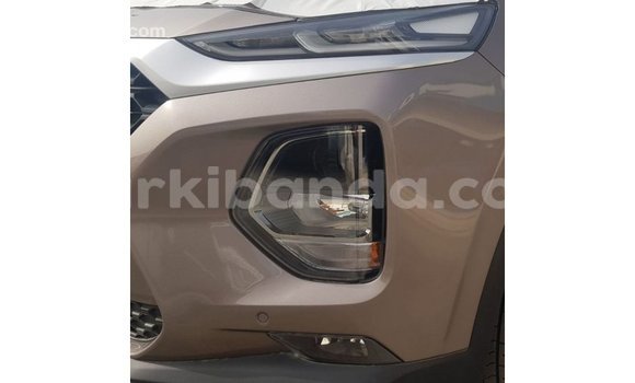 Nunua Imported Hyundai Santa Fe Nyingine Gari ndani ya Import - Dubai nchini Uganda Nunua Imported Hyundai Santa Fe Nyingine Gari ndani ya Import - Dubai nchini Uganda
