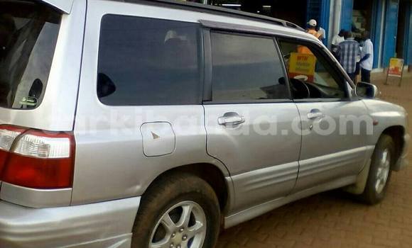 Gura Yakoze Subaru Forester Silver Imodoka i Kampala mu Uganda Gura Yakoze Subaru Forester Silver Imodoka i Kampala mu Uganda