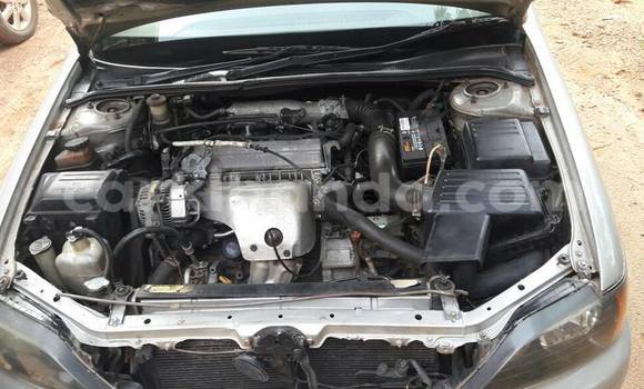 Gura Yakoze Toyota Vista Silver Imodoka i Kampala mu Uganda Gura Yakoze Toyota Vista Silver Imodoka i Kampala mu Uganda