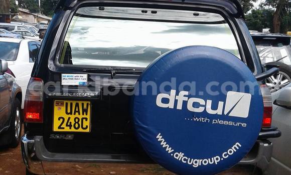 Gura Yakoze Toyota Surf Black Imodoka i Kampala mu Uganda Gura Yakoze Toyota Surf Black Imodoka i Kampala mu Uganda