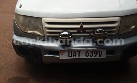 Buy Used Mitsubishi Pajero White Car in Kampala in Uganda Buy Used Mitsubishi Pajero White Car in Kampala in Uganda