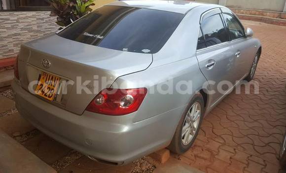 Gura Yakoze Toyota Mark X Silver Imodoka i Kampala mu Uganda Gura Yakoze Toyota Mark X Silver Imodoka i Kampala mu Uganda