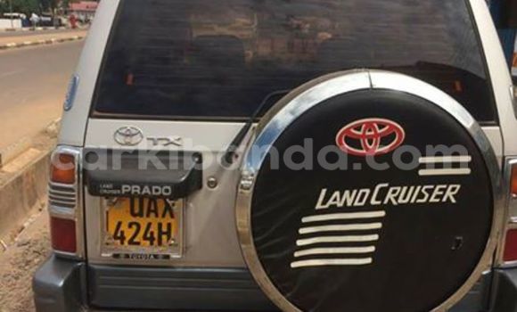 Gura Yakoze Toyota Land Cruiser Prado Silver Imodoka i Kampala mu Uganda Gura Yakoze Toyota Land Cruiser Prado Silver Imodoka i Kampala mu Uganda
