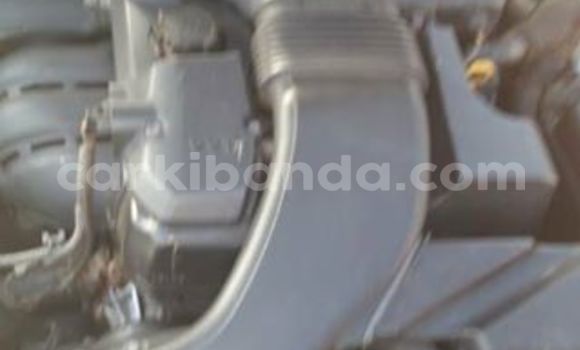 Gura Yakoze Toyota Altezza Silver Imodoka i Kampala mu Uganda Gura Yakoze Toyota Altezza Silver Imodoka i Kampala mu Uganda