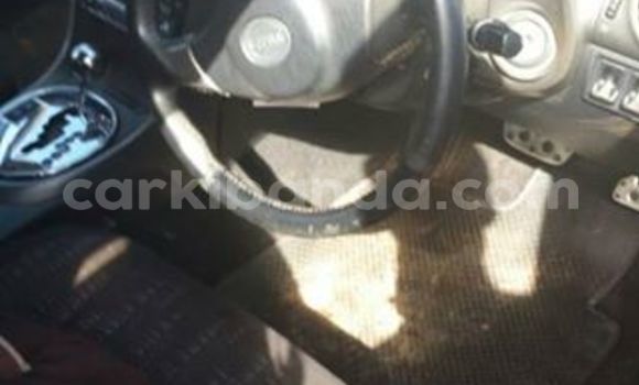 Gura Yakoze Toyota Altezza Silver Imodoka i Kampala mu Uganda Gura Yakoze Toyota Altezza Silver Imodoka i Kampala mu Uganda