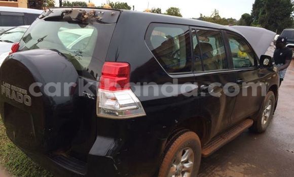 Gura Yakoze Toyota Land Cruiser Prado Black Imodoka i Kampala mu Uganda Gura Yakoze Toyota Land Cruiser Prado Black Imodoka i Kampala mu Uganda