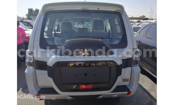Buy Import Mitsubishi Pajero White Car in Import - Dubai in Uganda Buy Import Mitsubishi Pajero White Car in Import - Dubai in Uganda