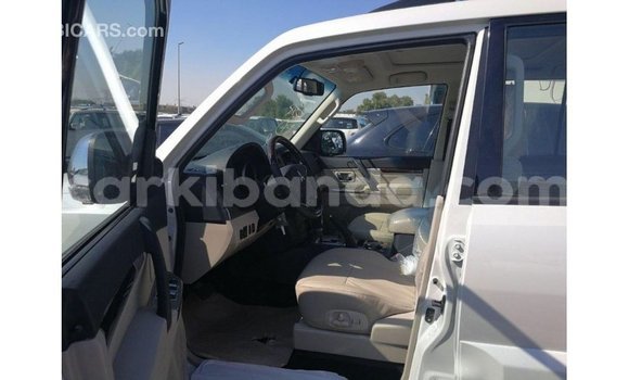 Buy Import Mitsubishi Pajero White Car in Import - Dubai in Uganda Buy Import Mitsubishi Pajero White Car in Import - Dubai in Uganda