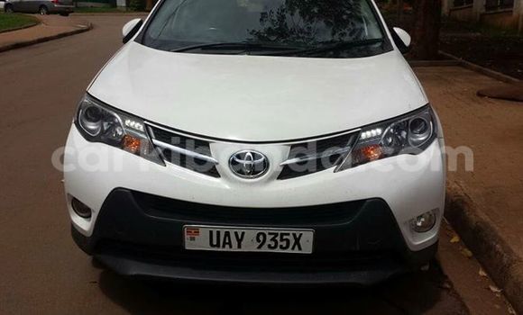 Acheter Occasion Voiture Toyota RAV4 Blanc à Kampala, Ouganda Acheter Occasion Voiture Toyota RAV4 Blanc à Kampala, Ouganda