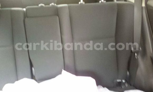 Acheter Occasion Voiture Toyota RAV4 Blanc à Kampala, Ouganda Acheter Occasion Voiture Toyota RAV4 Blanc à Kampala, Ouganda