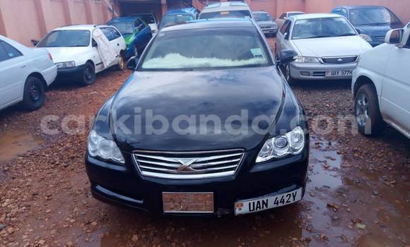 Gura Yakoze Toyota Mark X Black Imodoka i Kampala mu Uganda Gura Yakoze Toyota Mark X Black Imodoka i Kampala mu Uganda