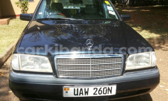 Acheter Occasion Voiture Mercedes‒Benz C–Class Noir à Arua, Ouganda Acheter Occasion Voiture Mercedes‒Benz C–Class Noir à Arua, Ouganda