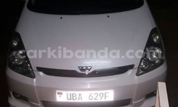 Nunua Ilio tumika Toyota Wish Nyeupe Gari ndani ya Kampala nchini Uganda Nunua Ilio tumika Toyota Wish Nyeupe Gari ndani ya Kampala nchini Uganda