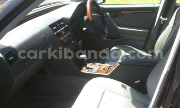 Acheter Occasion Voiture Mercedes‒Benz C–Class Noir à Arua, Ouganda Acheter Occasion Voiture Mercedes‒Benz C–Class Noir à Arua, Ouganda