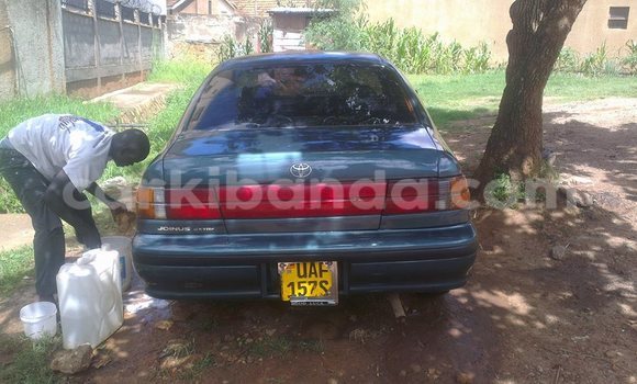 Gura Yakoze Toyota Corsa Blue Imodoka i Kampala mu Uganda Gura Yakoze Toyota Corsa Blue Imodoka i Kampala mu Uganda