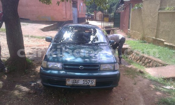 Gura Yakoze Toyota Corsa Blue Imodoka i Kampala mu Uganda Gura Yakoze Toyota Corsa Blue Imodoka i Kampala mu Uganda