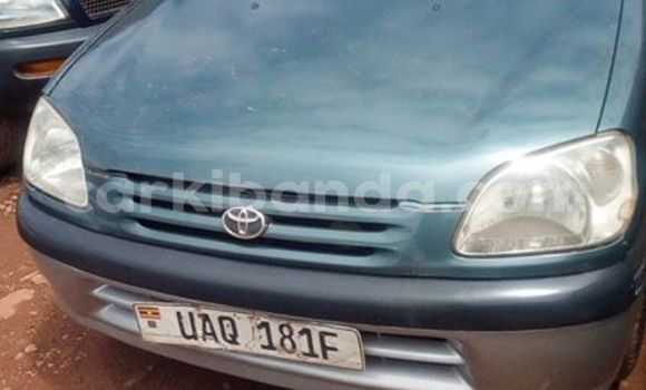 Nunua Ilio tumika Toyota Raum Kijani Gari ndani ya Kampala nchini Uganda Nunua Ilio tumika Toyota Raum Kijani Gari ndani ya Kampala nchini Uganda