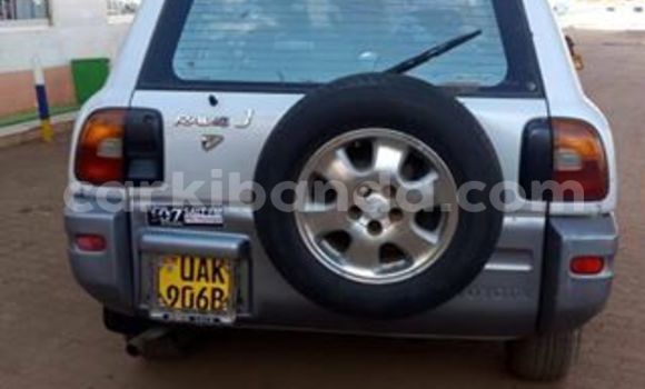Buy Used Toyota RAV4 White Car in Kampala in Uganda Buy Used Toyota RAV4 White Car in Kampala in Uganda