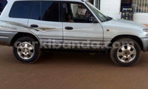 Buy Used Toyota RAV4 White Car in Kampala in Uganda Buy Used Toyota RAV4 White Car in Kampala in Uganda