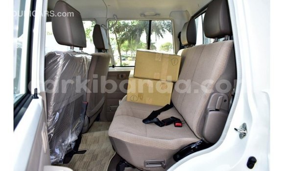 Buy Import Toyota Land Cruiser White Car in Import - Dubai in Uganda Buy Import Toyota Land Cruiser White Car in Import - Dubai in Uganda