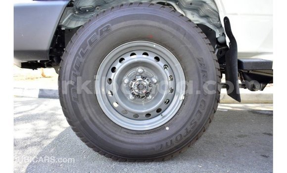 Buy Import Toyota Land Cruiser White Car in Import - Dubai in Uganda Buy Import Toyota Land Cruiser White Car in Import - Dubai in Uganda