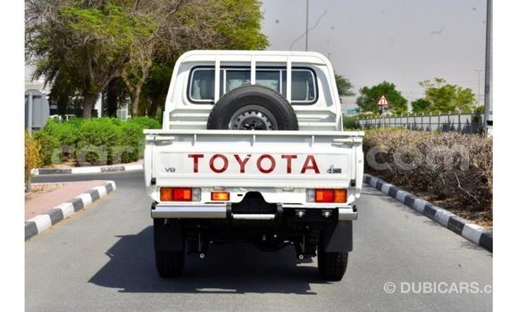Buy Import Toyota Land Cruiser White Car in Import - Dubai in Uganda Buy Import Toyota Land Cruiser White Car in Import - Dubai in Uganda