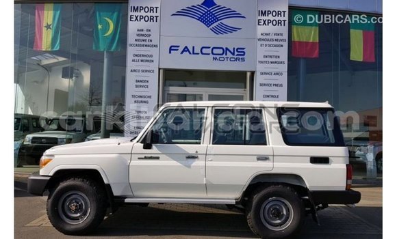 Buy Import Toyota Land Cruiser White Car in Import - Dubai in Uganda Buy Import Toyota Land Cruiser White Car in Import - Dubai in Uganda
