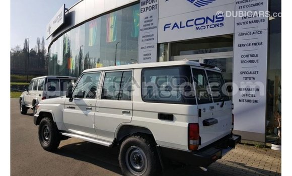 Buy Import Toyota Land Cruiser White Car in Import - Dubai in Uganda Buy Import Toyota Land Cruiser White Car in Import - Dubai in Uganda
