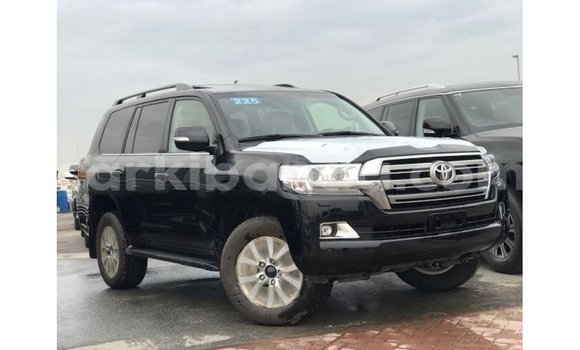 Gura Imported Toyota Land Cruiser Black Imodoka i Import - Dubai mu Uganda Gura Imported Toyota Land Cruiser Black Imodoka i Import - Dubai mu Uganda