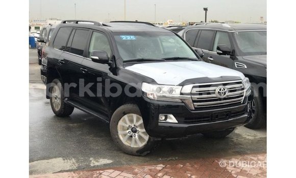 Gura Imported Toyota Land Cruiser Black Imodoka i Import - Dubai mu Uganda Gura Imported Toyota Land Cruiser Black Imodoka i Import - Dubai mu Uganda