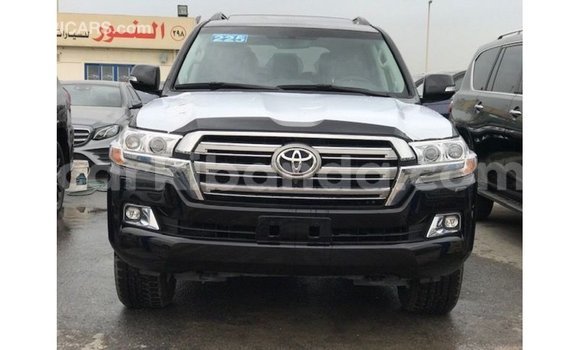 Gura Imported Toyota Land Cruiser Black Imodoka i Import - Dubai mu Uganda Gura Imported Toyota Land Cruiser Black Imodoka i Import - Dubai mu Uganda