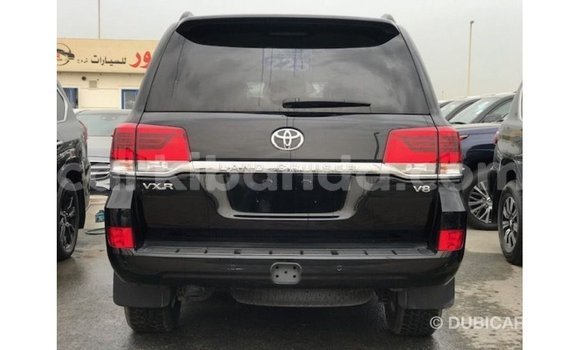 Gura Imported Toyota Land Cruiser Black Imodoka i Import - Dubai mu Uganda Gura Imported Toyota Land Cruiser Black Imodoka i Import - Dubai mu Uganda