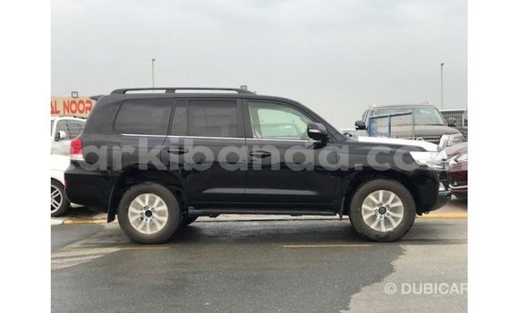 Gura Imported Toyota Land Cruiser Black Imodoka i Import - Dubai mu Uganda Gura Imported Toyota Land Cruiser Black Imodoka i Import - Dubai mu Uganda
